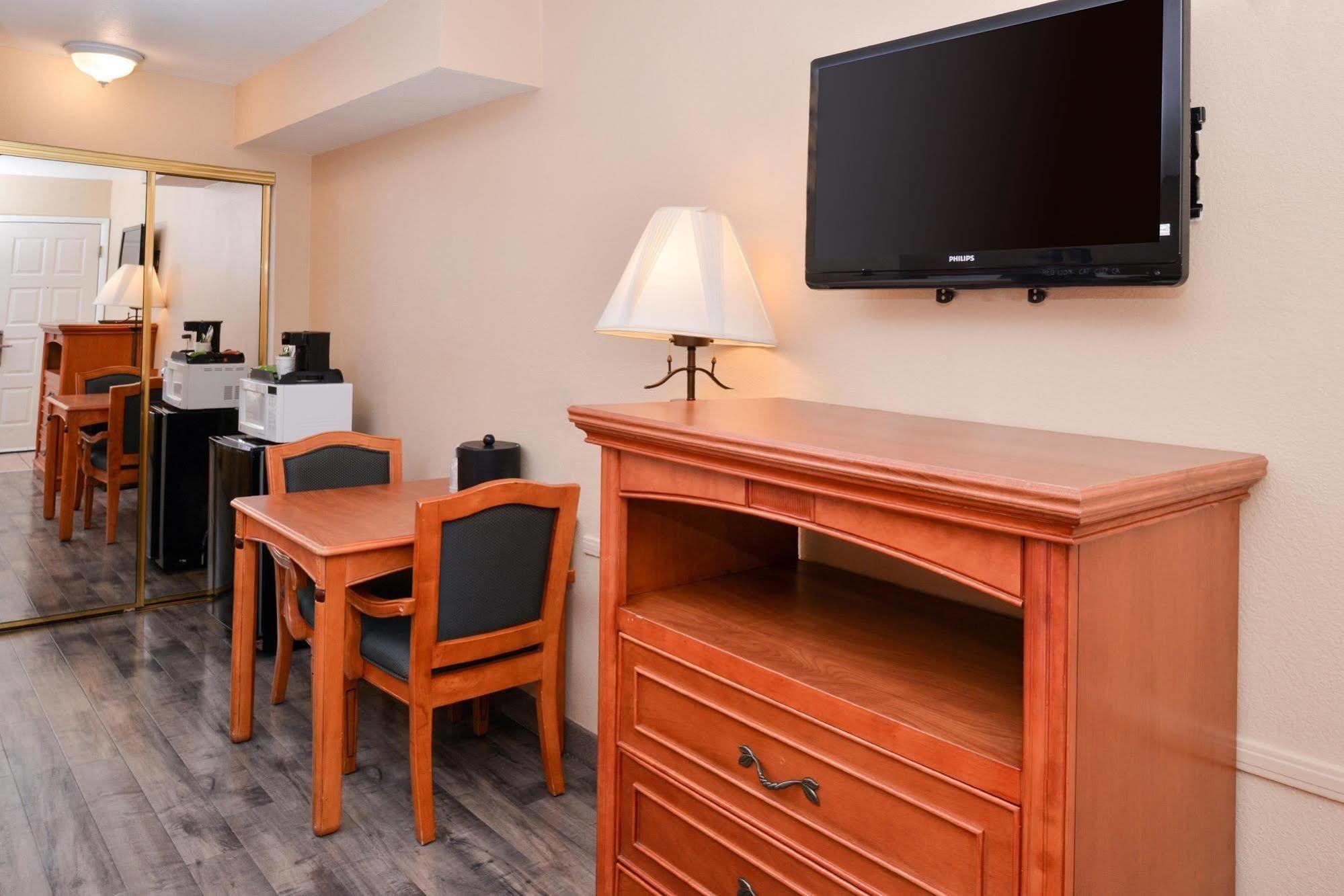 Red Lion Inn & Suites Cathedral City Palm Springs Kültér fotó
