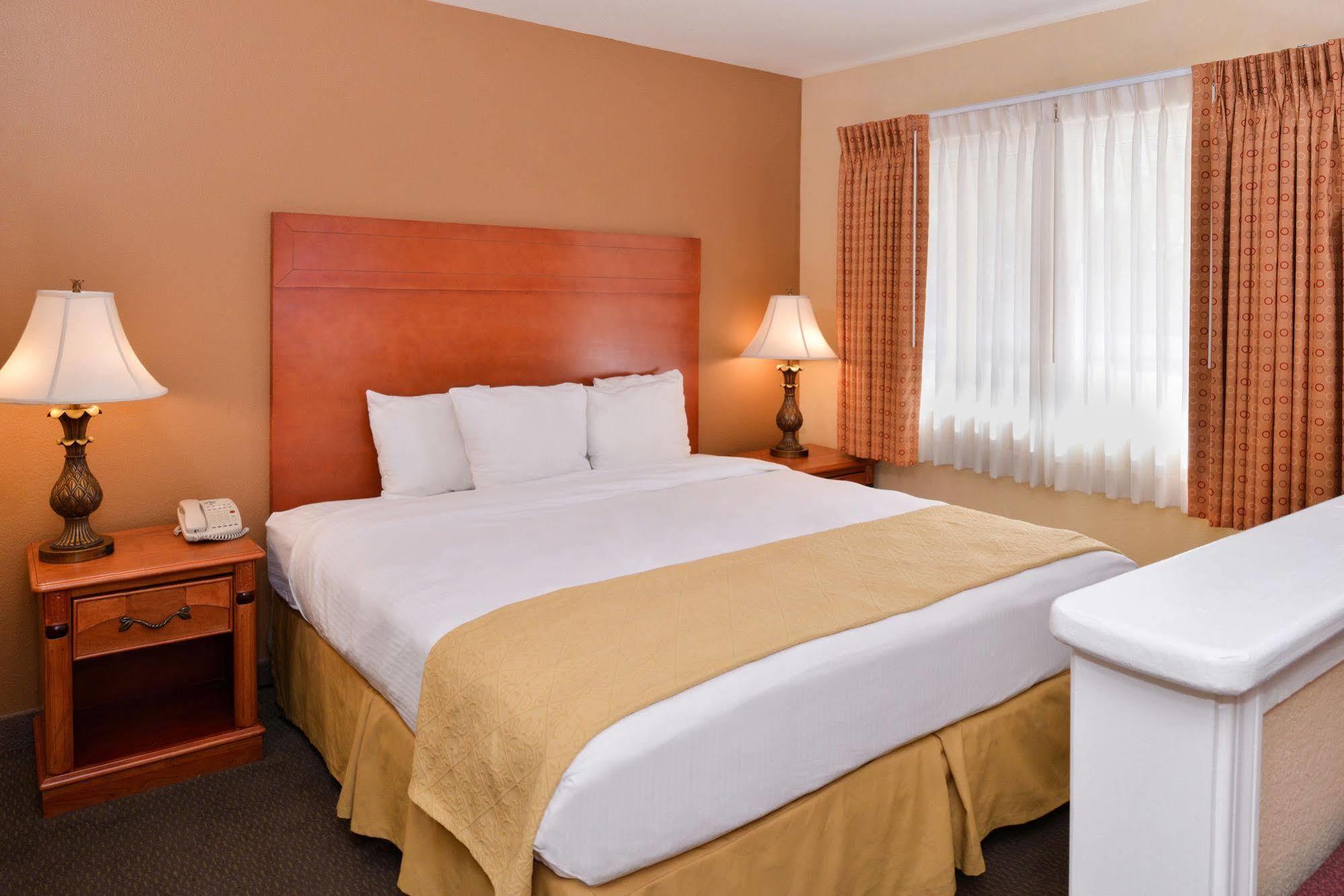 Red Lion Inn & Suites Cathedral City Palm Springs Kültér fotó