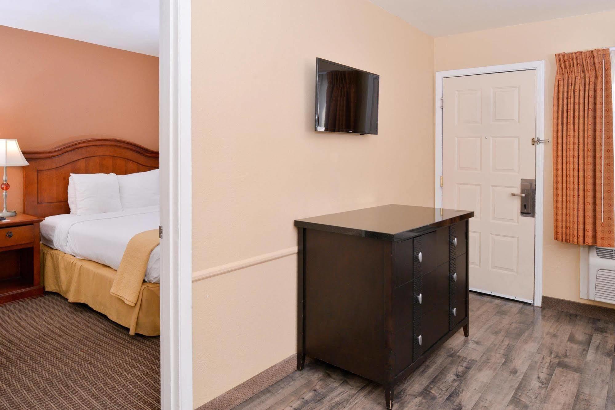Red Lion Inn & Suites Cathedral City Palm Springs Kültér fotó