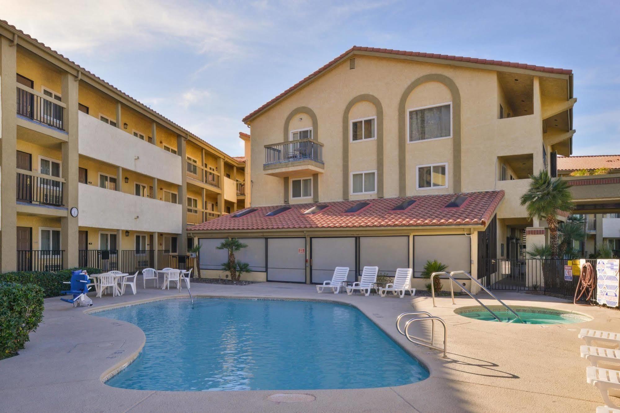 Red Lion Inn & Suites Cathedral City Palm Springs Kültér fotó